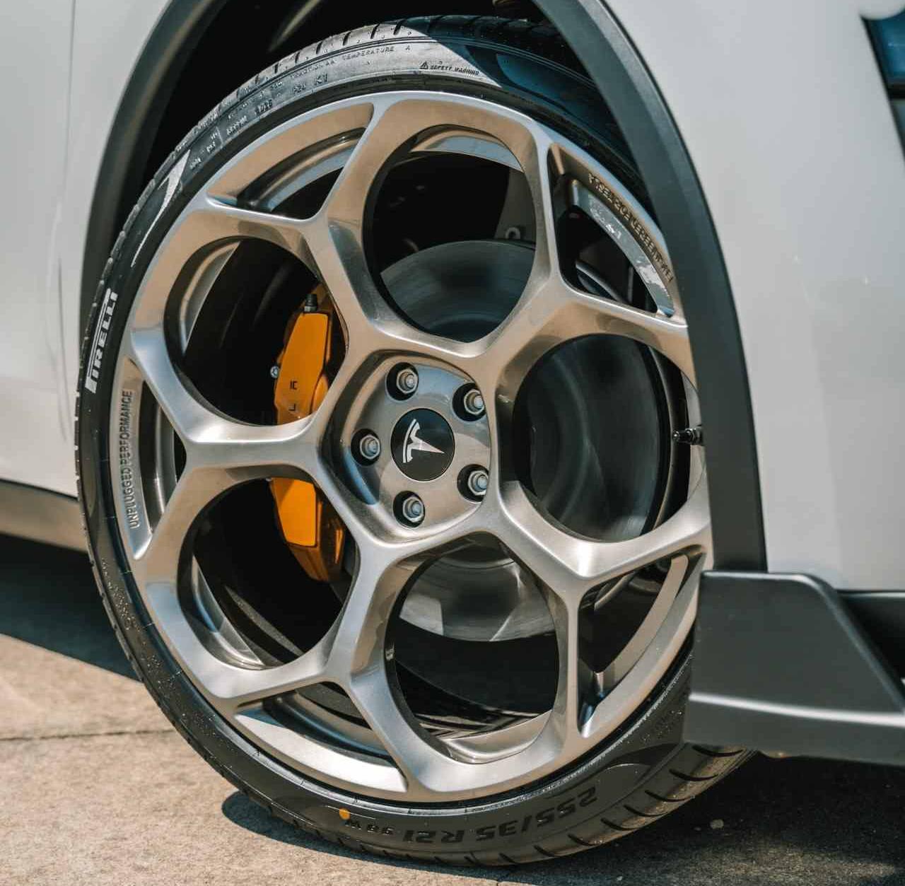 Customized forged wheel hub
