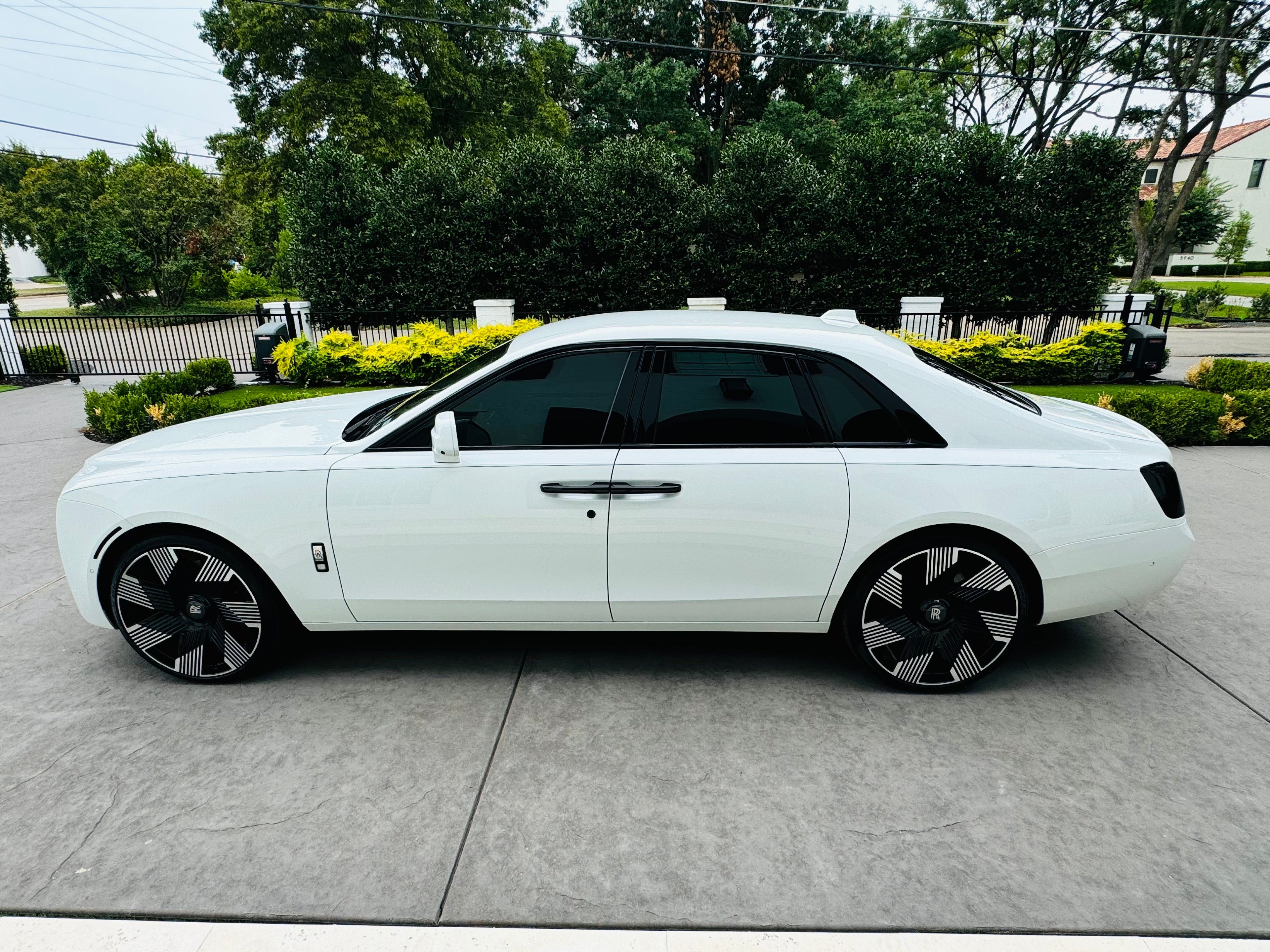 24" Rolls Royce Ghost Cullinan Phantom Forged Gloss Black Machined Style 2412 Wheels & Rims