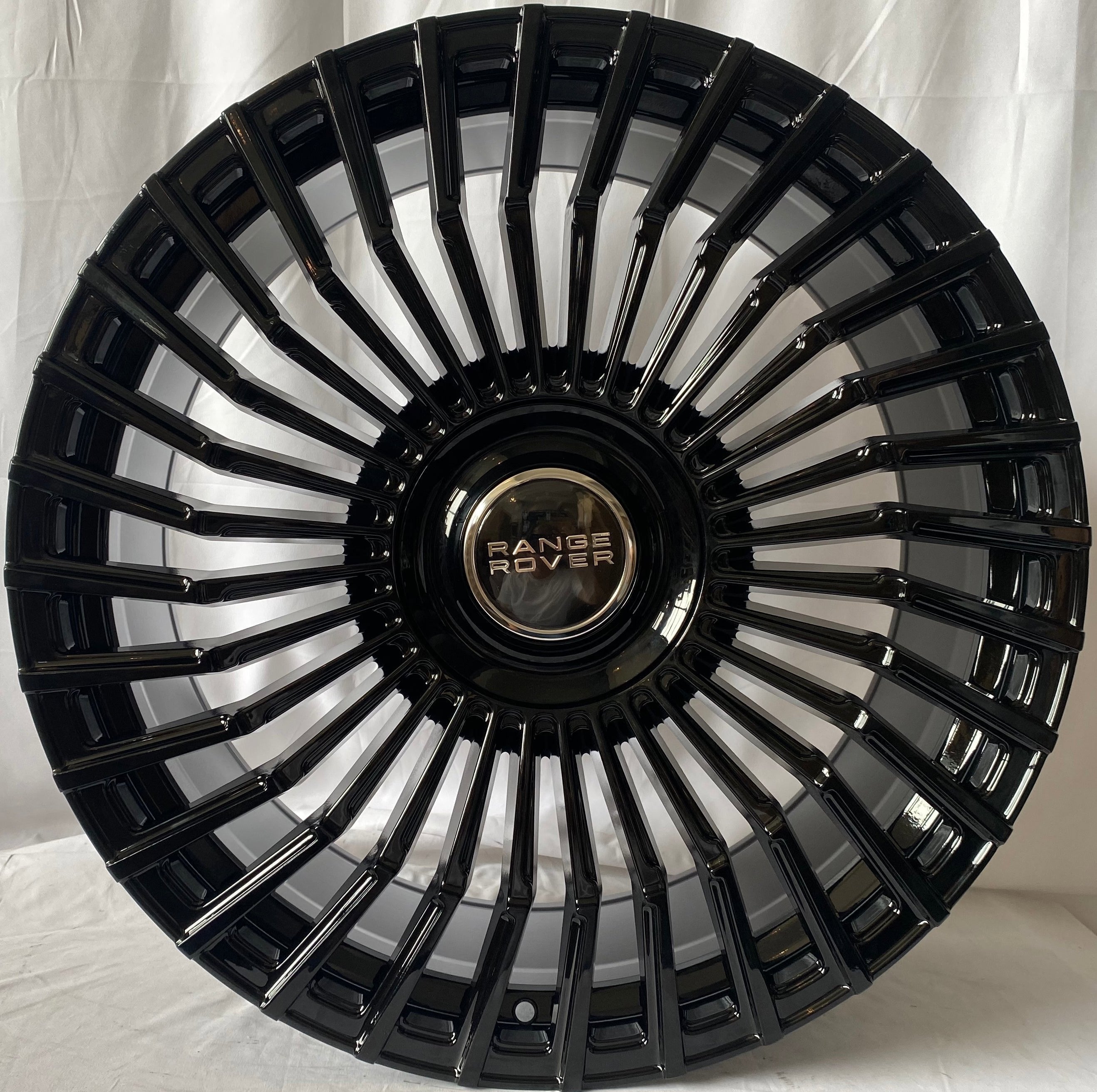23" Range Rover Full Size Sport Defender 2023+ Gloss Black Style 35 Wheels